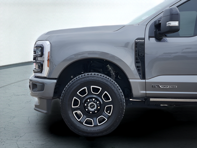 2025 Ford F-250SD Platinum