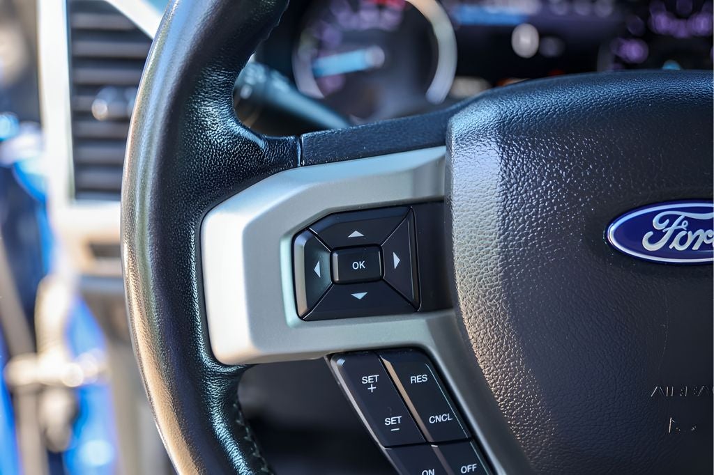 2022 Ford F-350SD Lariat