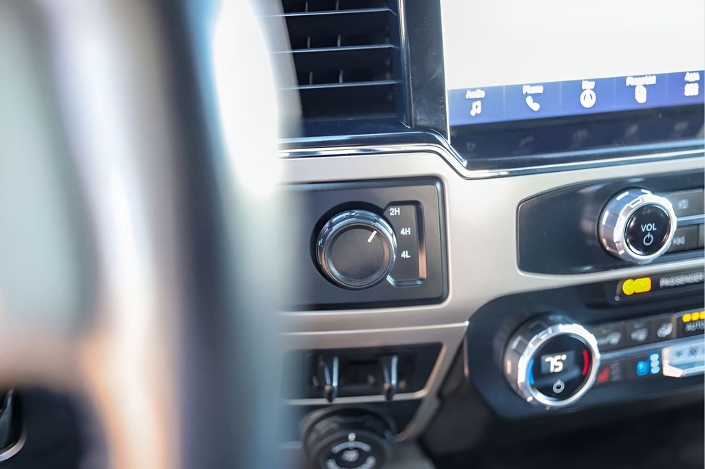 2022 Ford F-350SD Lariat