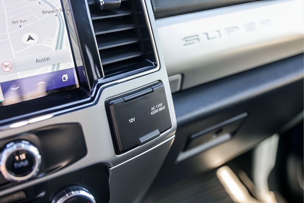 2022 Ford F-350SD Lariat