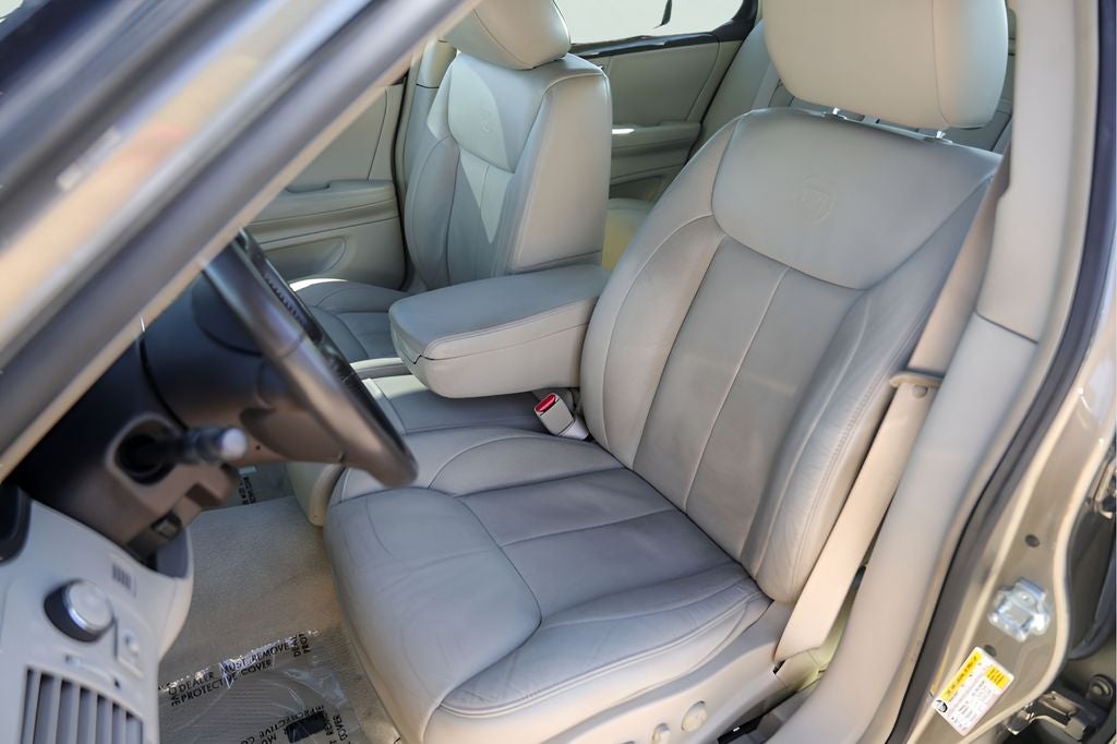 2010 Cadillac DTS Base