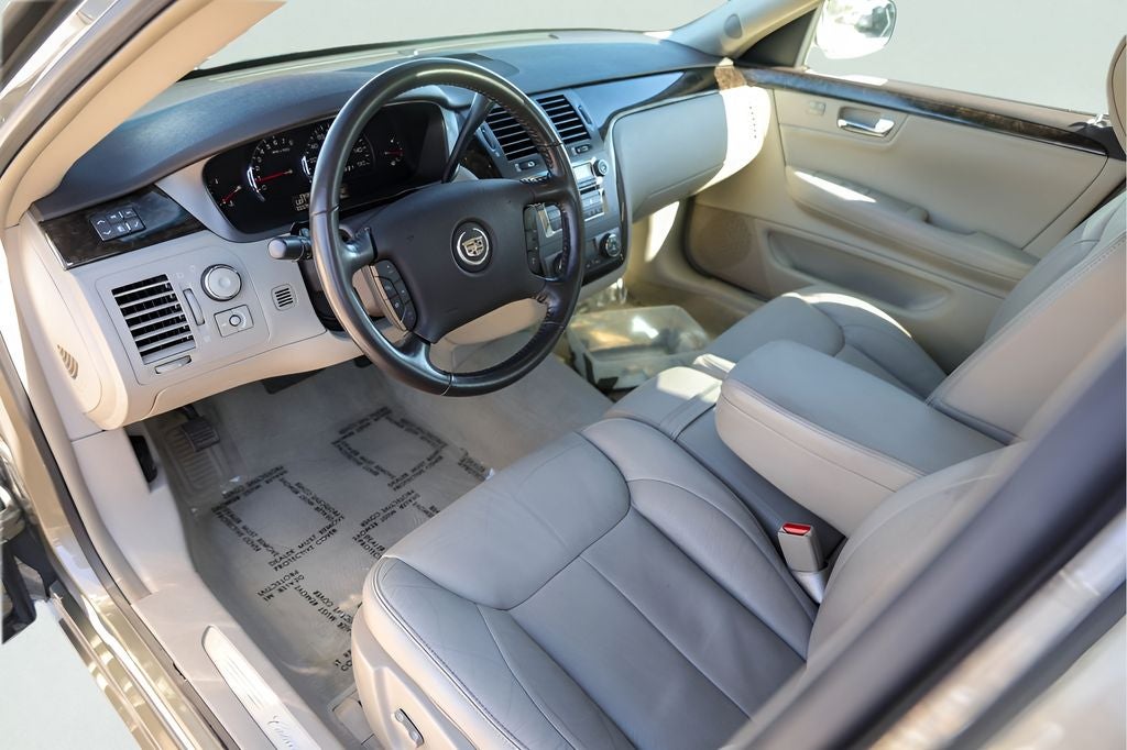 2010 Cadillac DTS Base