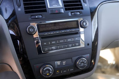 2010 Cadillac DTS Base