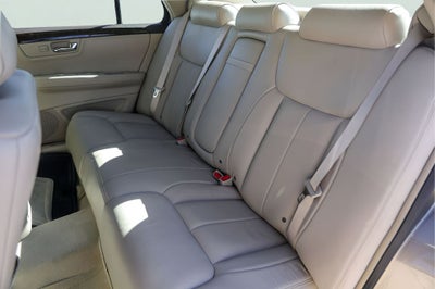 2010 Cadillac DTS Base