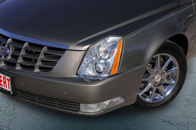 2010 Cadillac DTS Base