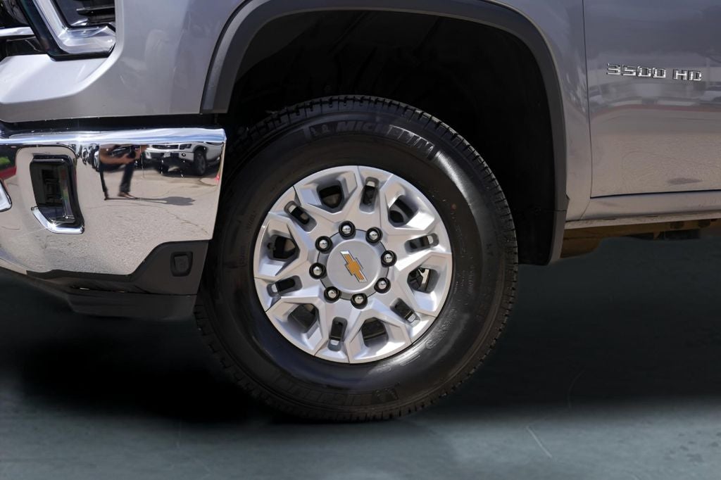 2025 Chevrolet Silverado 3500HD LTZ