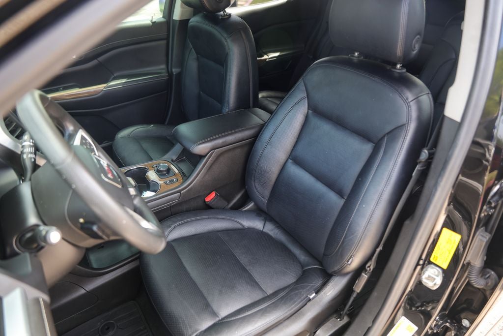 2022 GMC Acadia SLE