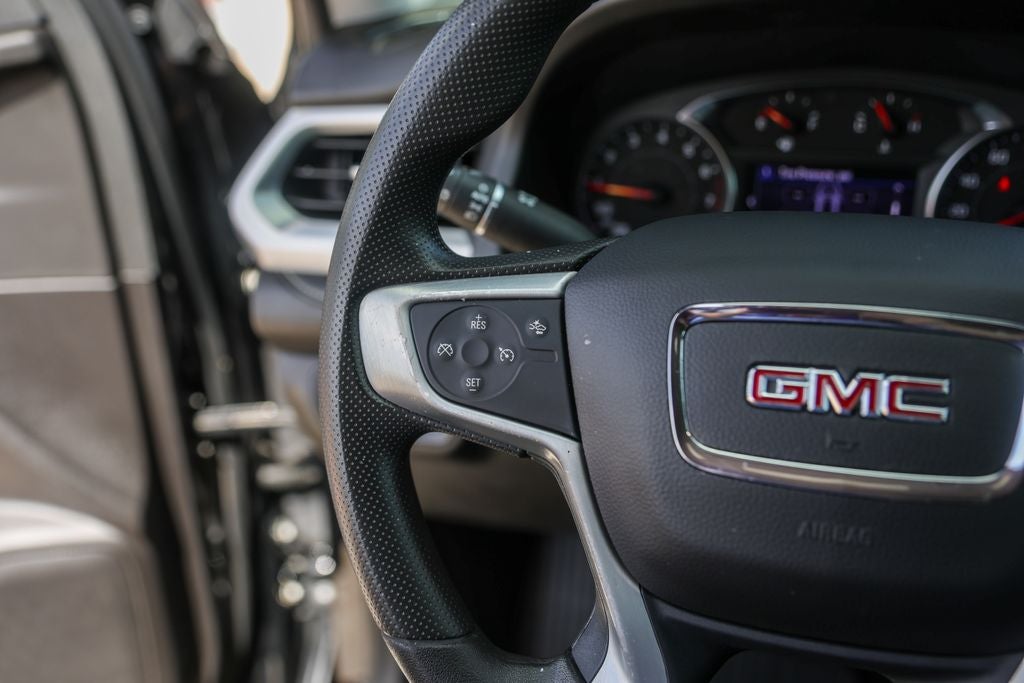 2022 GMC Acadia SLE