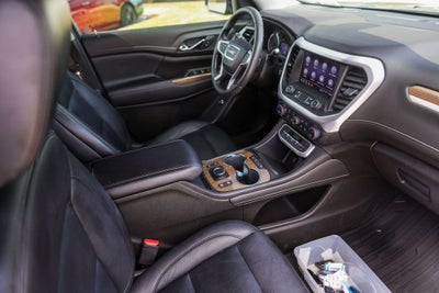 2022 GMC Acadia SLE
