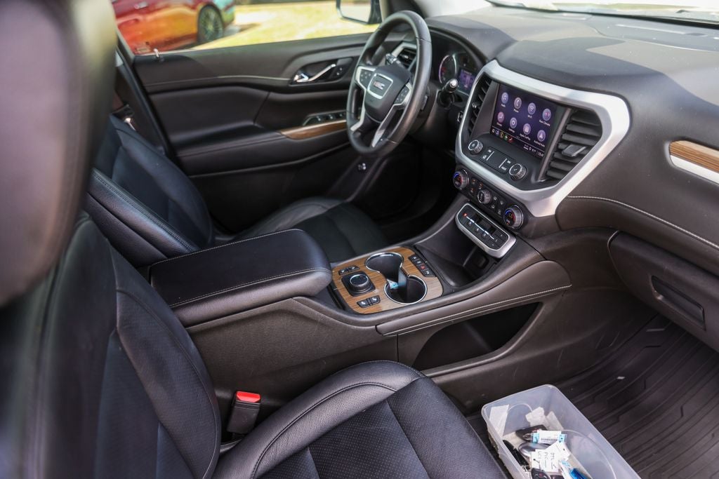 2022 GMC Acadia SLE
