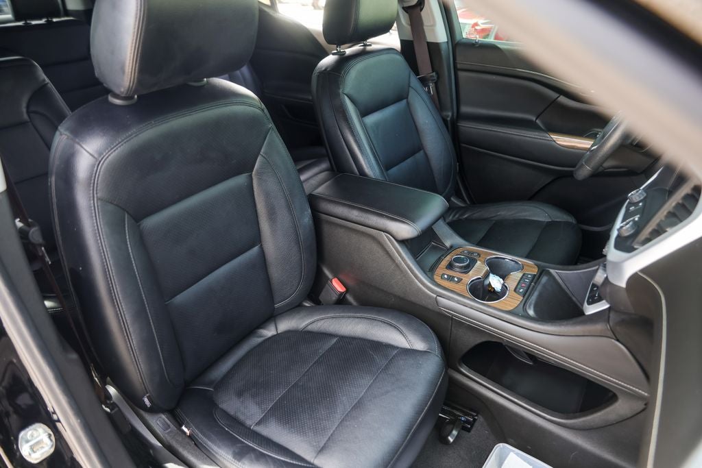 2022 GMC Acadia SLE