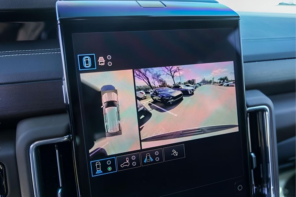 2025 GMC Yukon Denali Ultimate