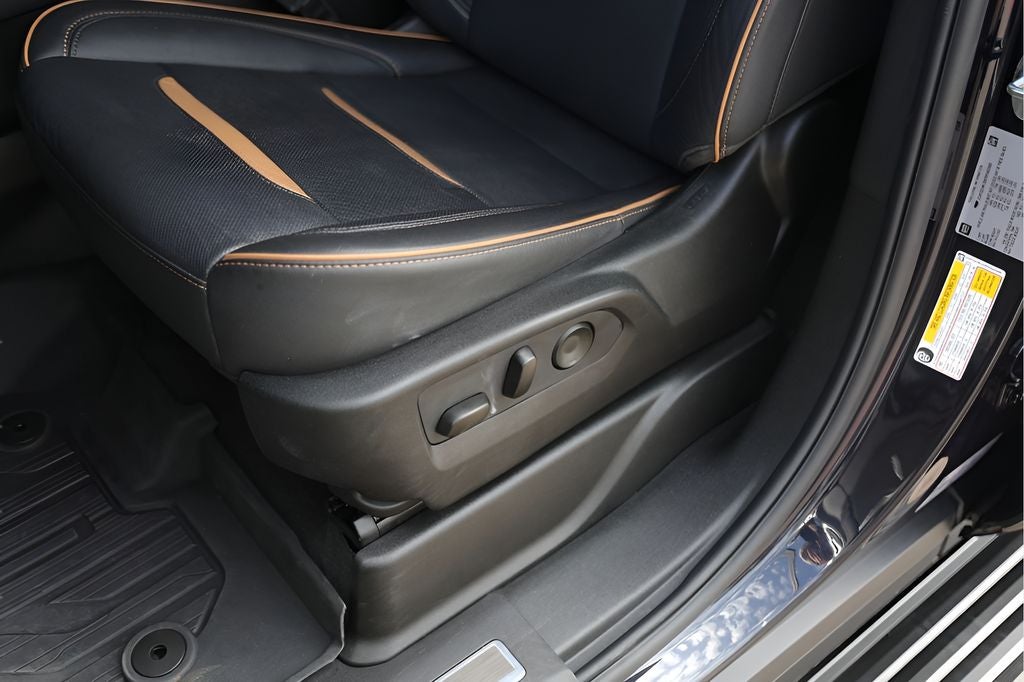 2023 GMC Yukon XL AT4