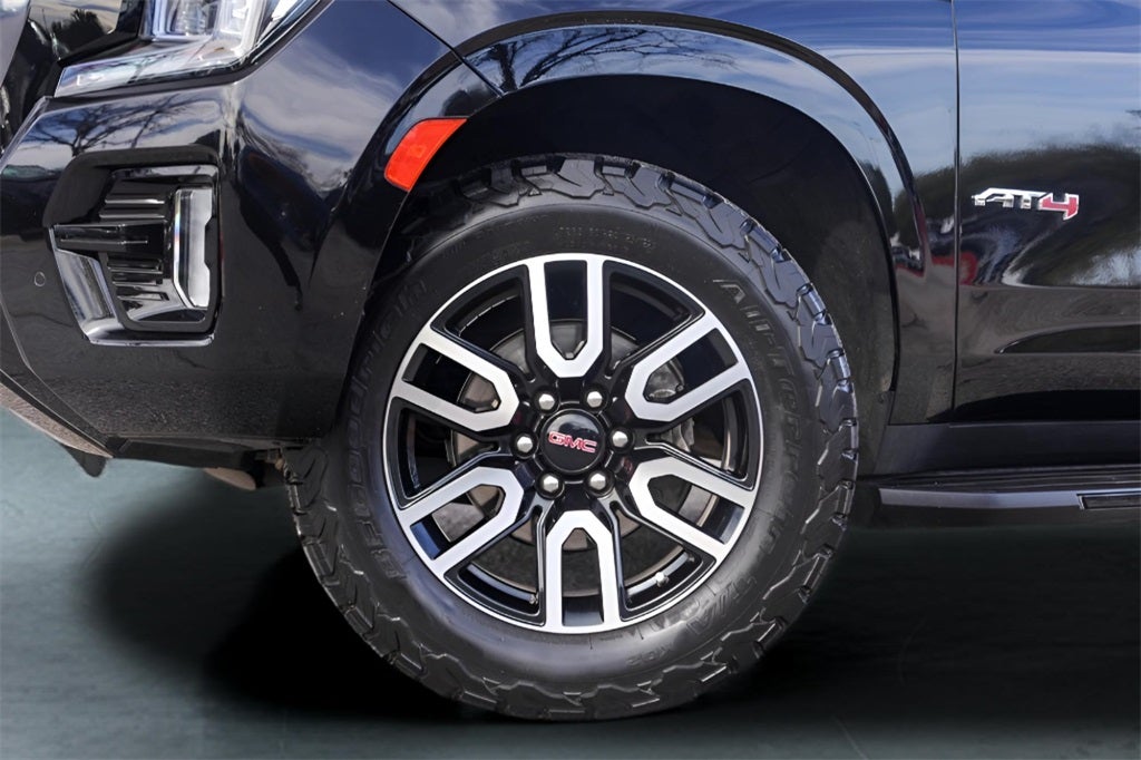 2023 GMC Yukon XL AT4