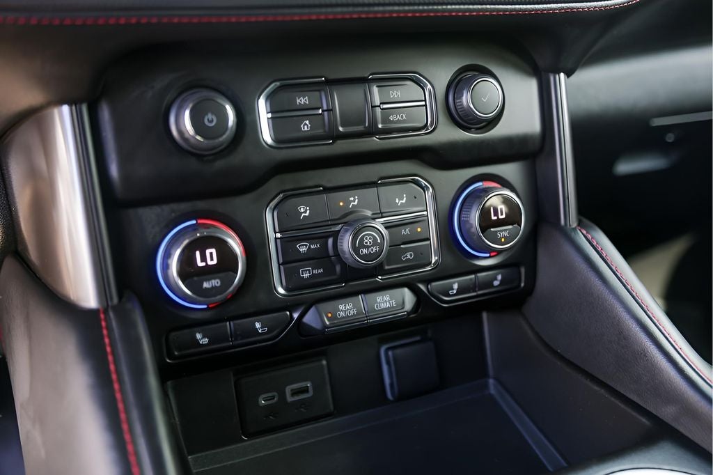 2022 Chevrolet Suburban RST