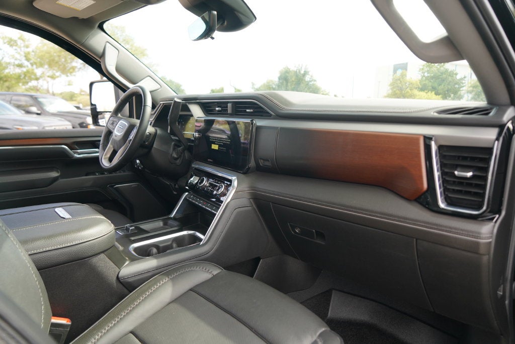 2024 GMC Sierra 2500HD Denali