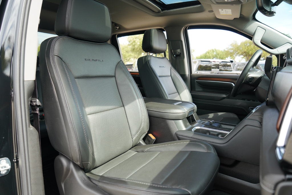 2024 GMC Sierra 2500HD Denali