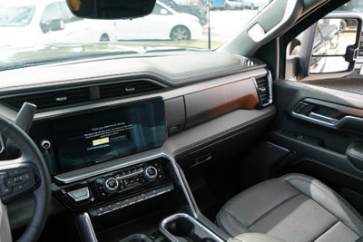 2024 GMC Sierra 2500HD Denali