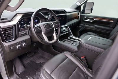 2024 GMC Sierra 2500HD Denali