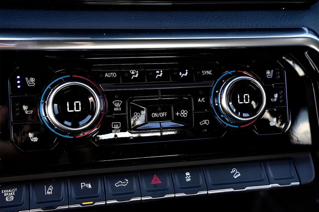 2025 GMC Sierra 2500HD Denali