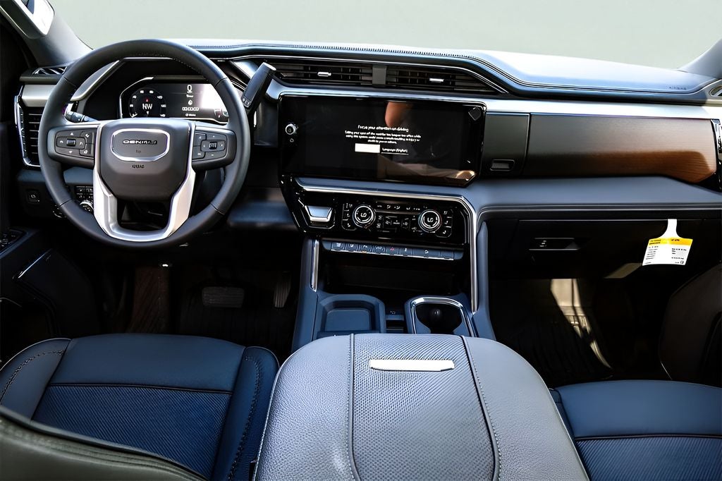 2025 GMC Sierra 2500HD Denali