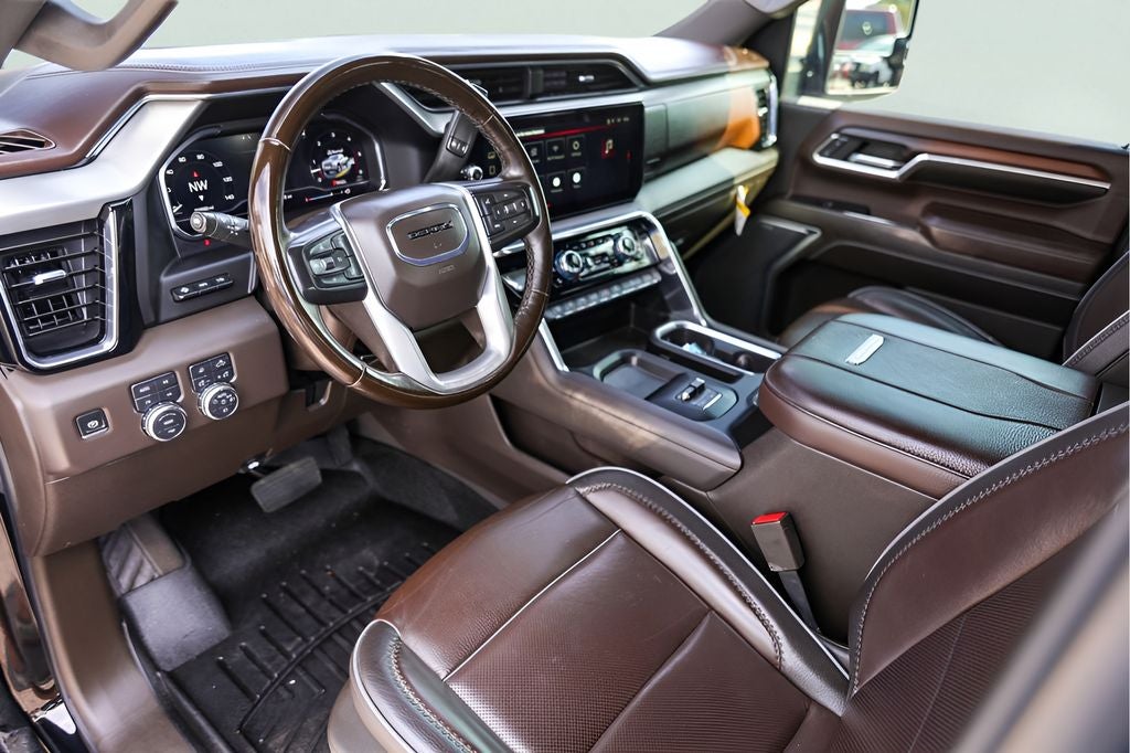 2025 GMC Sierra 2500HD Denali