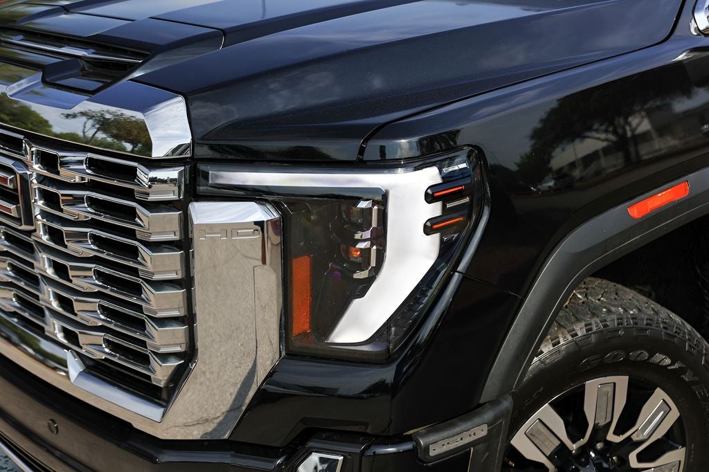2025 GMC Sierra 2500HD Denali