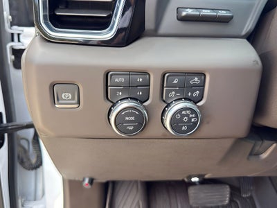 2025 GMC Sierra 2500HD Denali