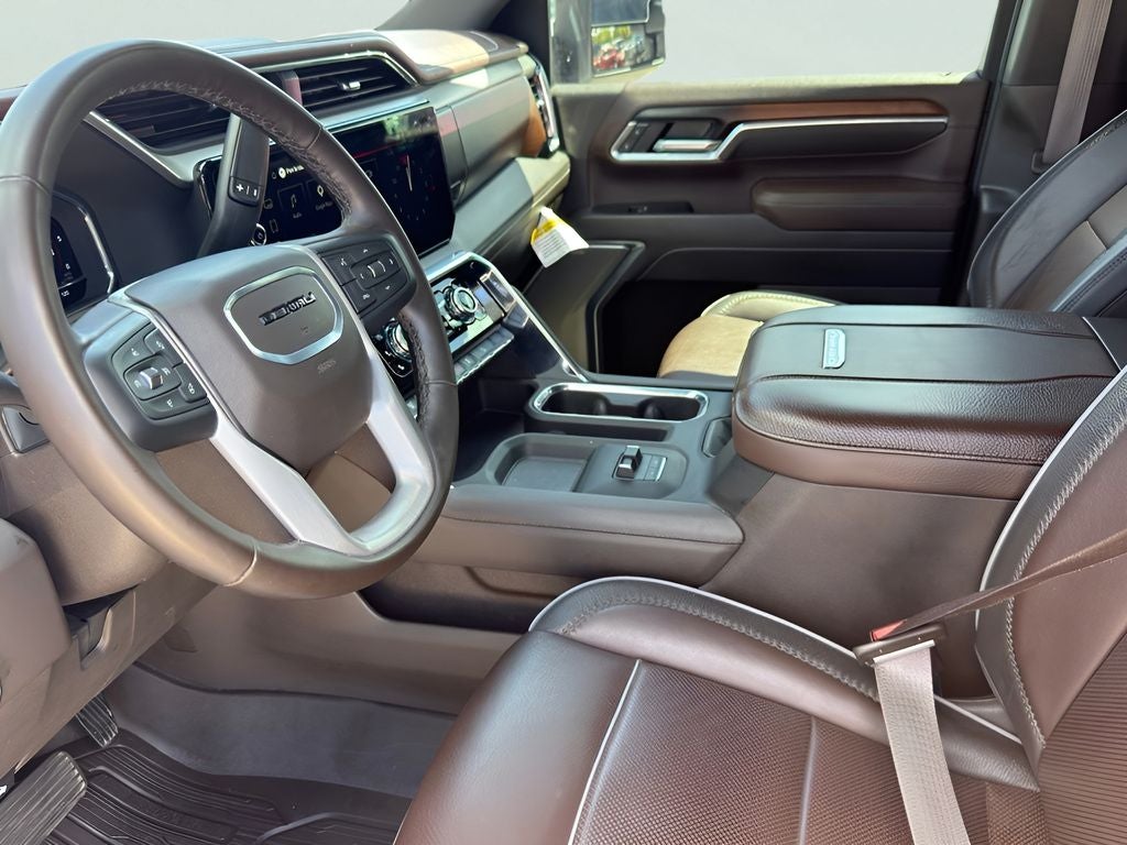 2025 GMC Sierra 2500HD Denali