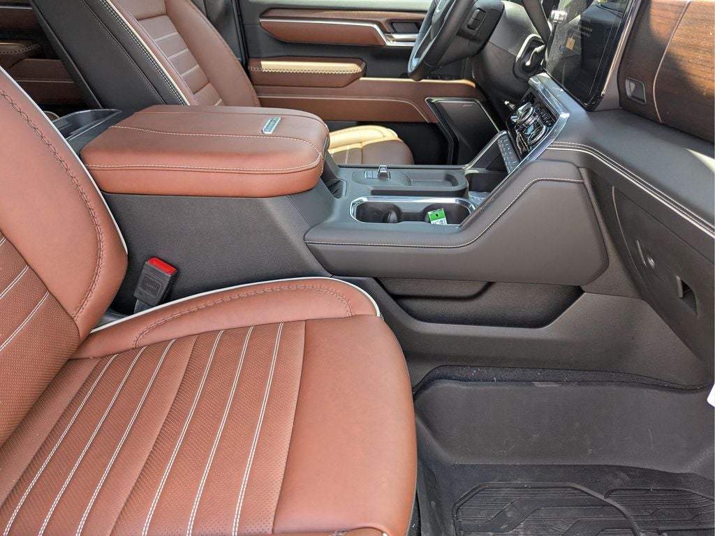 2025 GMC Sierra 3500HD Denali Ultimate Dully