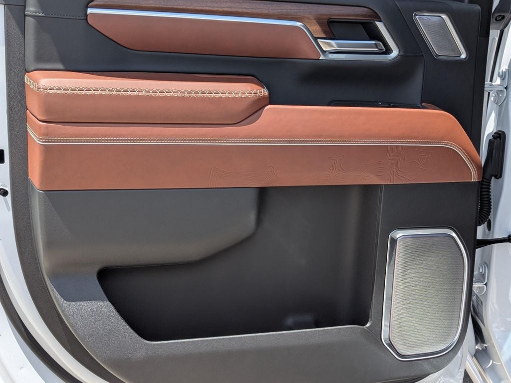 2025 GMC Sierra 3500HD Denali Ultimate Dully