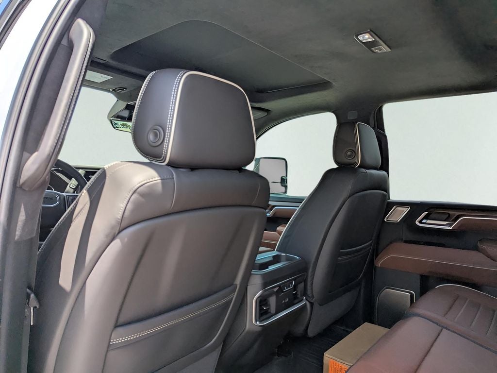 2025 GMC Sierra 3500HD Denali Ultimate Dully