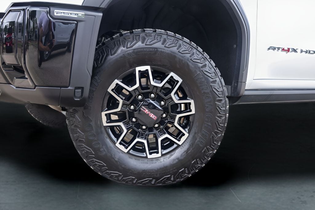2025 GMC Sierra 2500HD AT4X
