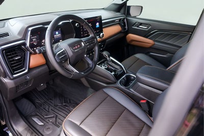 2024 GMC Canyon AT4