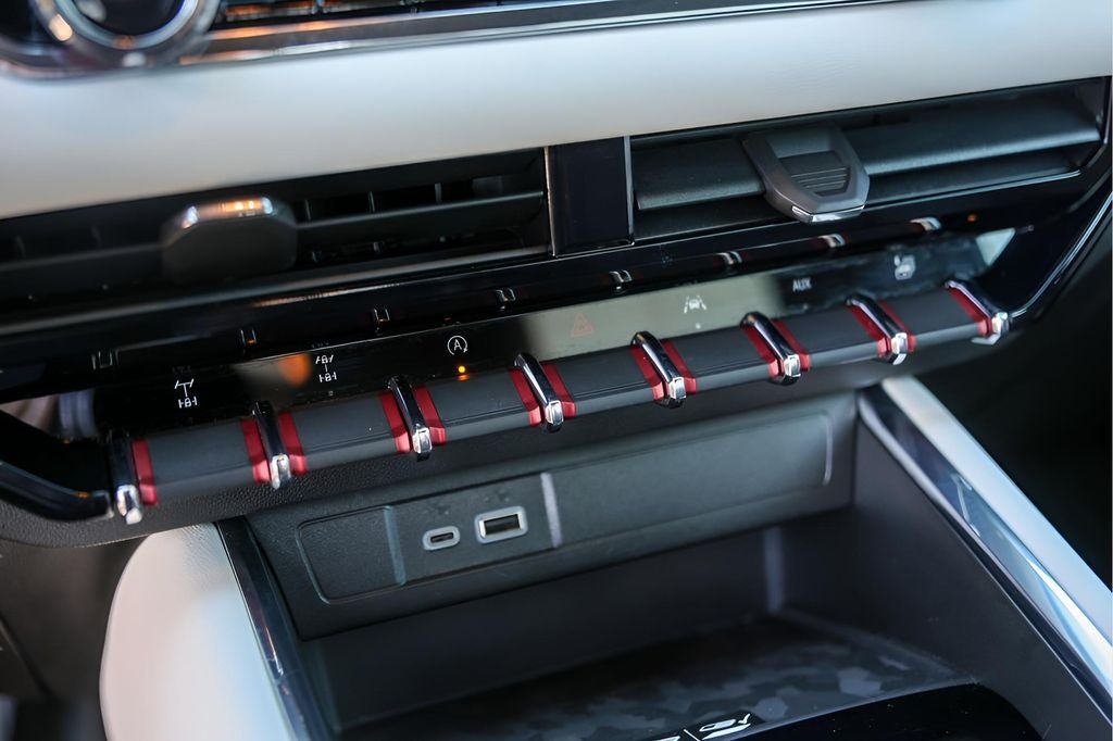 2023 GMC Canyon AT4X