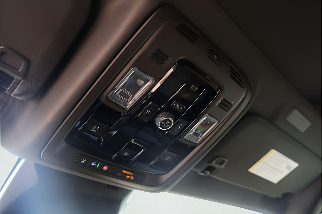 2025 Cadillac Escalade Premium Luxury