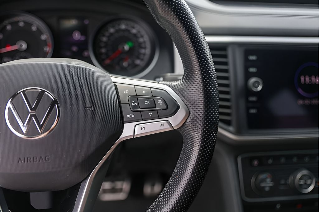 2021 Volkswagen Atlas Cross Sport 3.6L V6 SE w/Technology R-Line