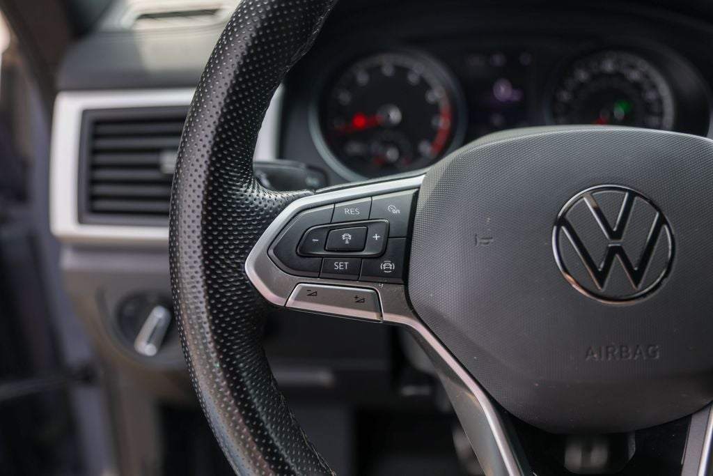 2021 Volkswagen Atlas Cross Sport 3.6L V6 SE w/Technology R-Line