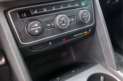 2021 Volkswagen Atlas Cross Sport 3.6L V6 SE w/Technology R-Line