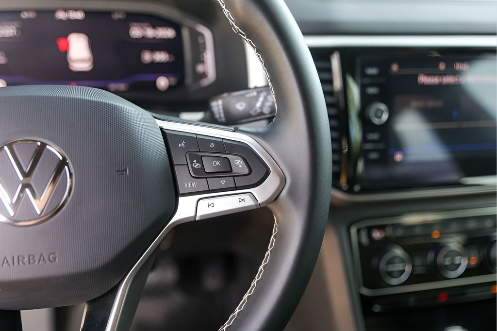 2023 Volkswagen Atlas Cross Sport 2.0T SE w/Technology