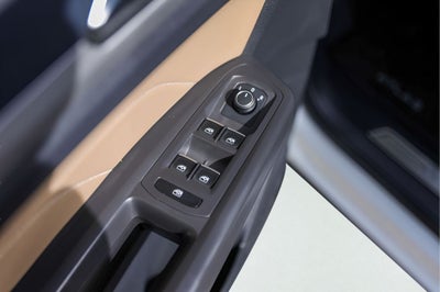 2023 Volkswagen Atlas Cross Sport 2.0T SE w/Technology