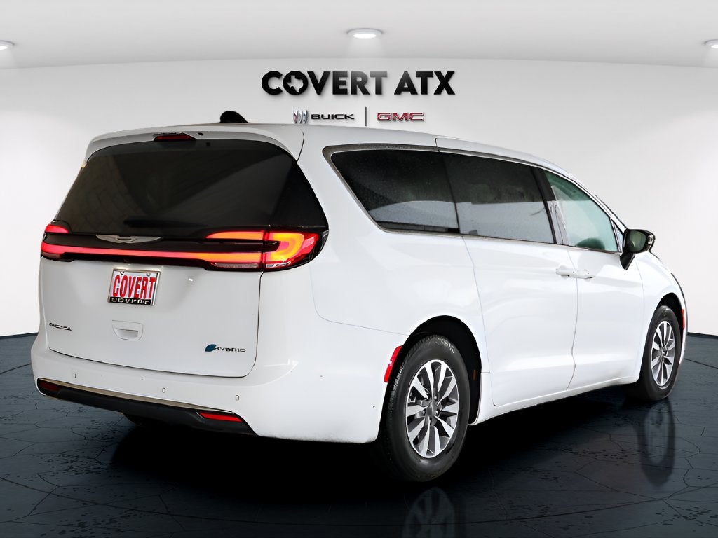 2024 Chrysler Pacifica Hybrid Select