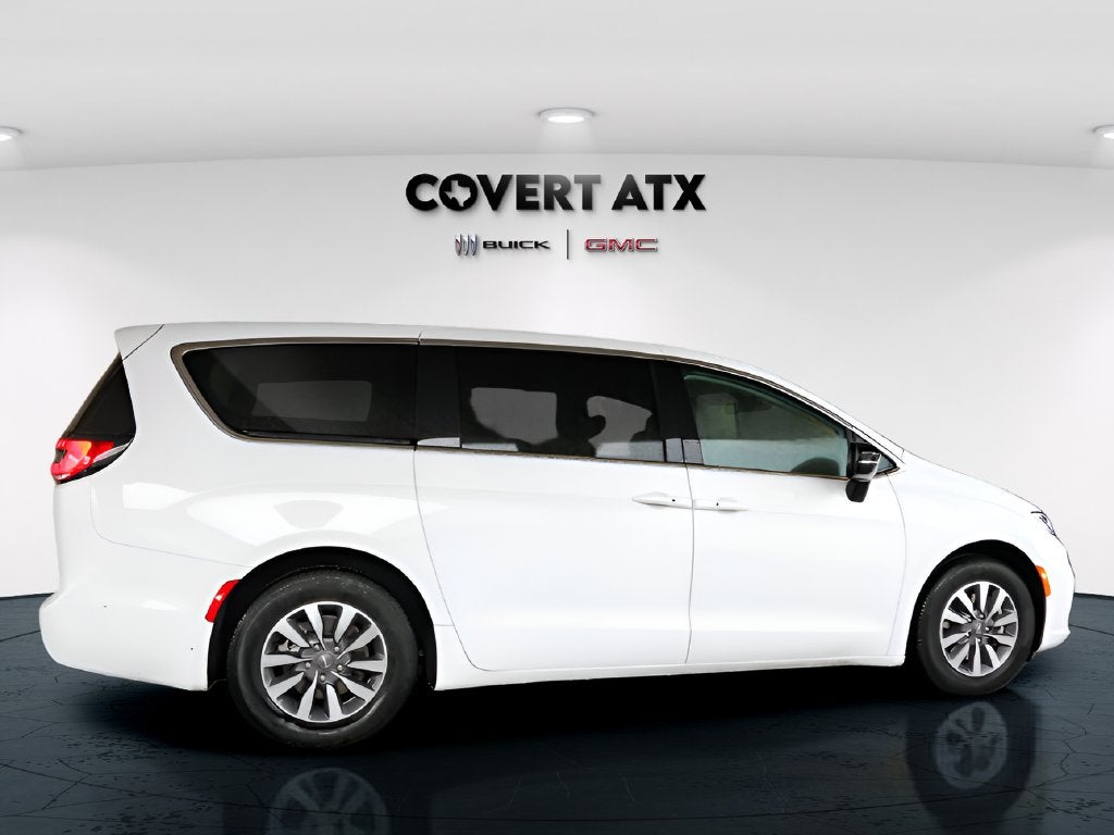 2024 Chrysler Pacifica Hybrid Select
