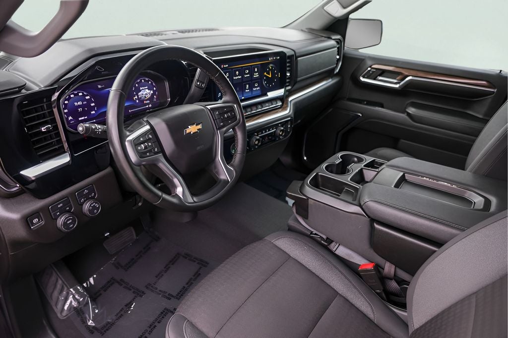 2024 Chevrolet Silverado 1500 LT LT1