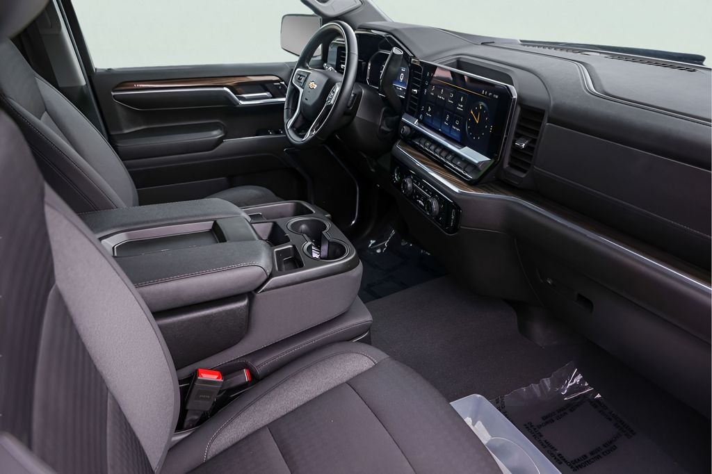 2024 Chevrolet Silverado 1500 LT LT1