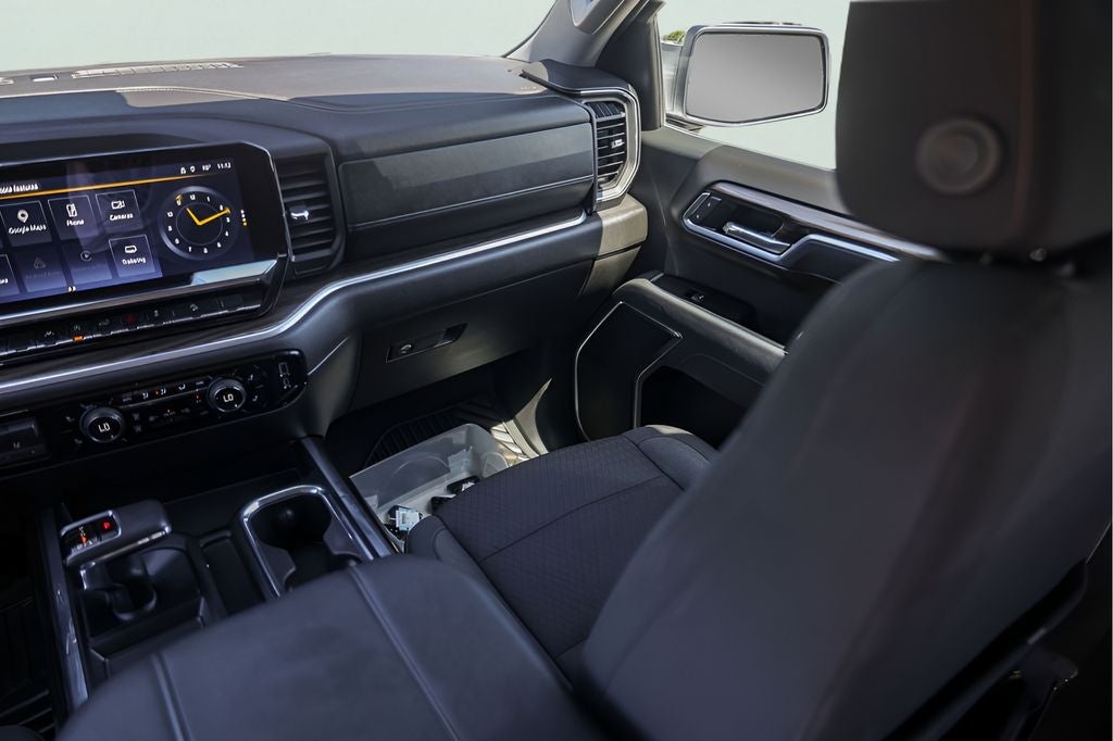 2025 Chevrolet Silverado 1500 LT LT1