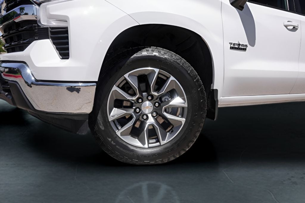 2025 Chevrolet Silverado 1500 LT LT1