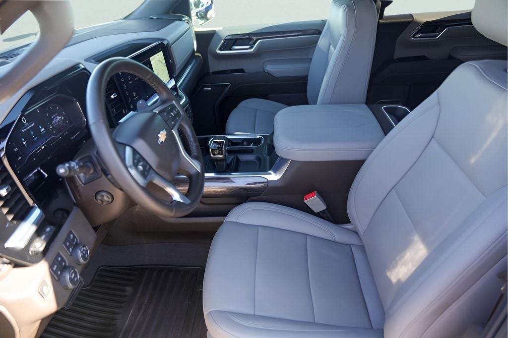 2025 Chevrolet Silverado 1500 LTZ