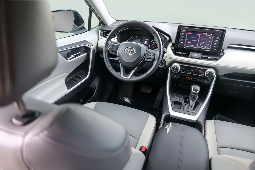 2020 Toyota RAV4 XLE Premium