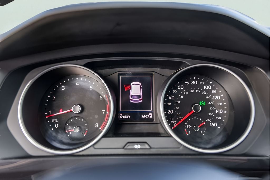 2020 Volkswagen Tiguan 2.0T SE R-Line Black